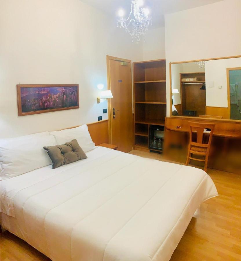 Hotel Cassia ローマ エクステリア 写真